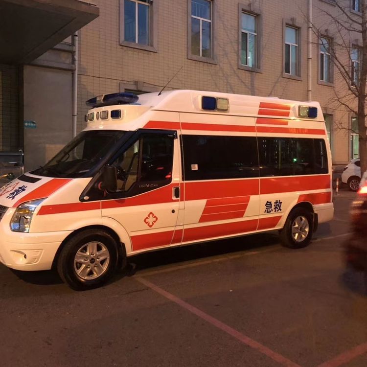 沙洋夜间租赁救护车护送病人转院：安全转运的 8 大核心注意事项